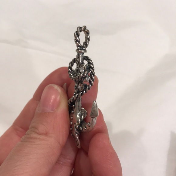 Pendant - Picture 2 of 2